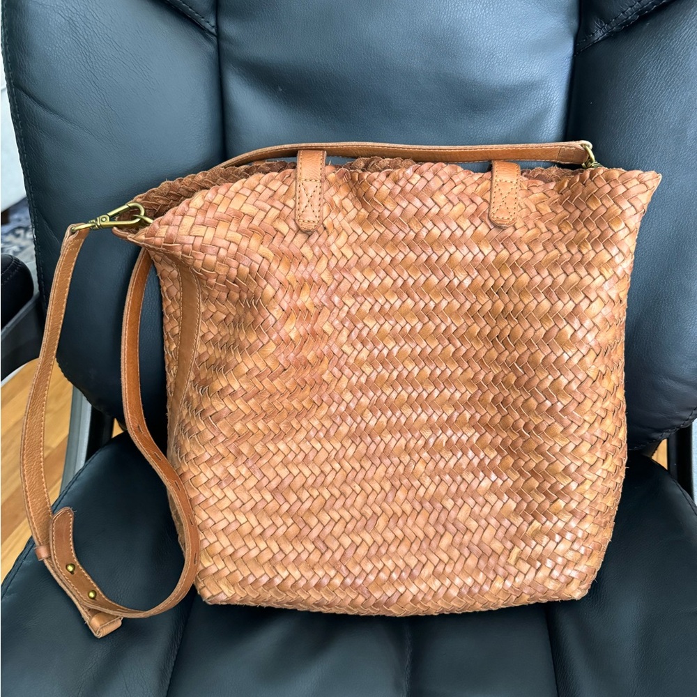 Madewell woven crossbody/shoulder bag